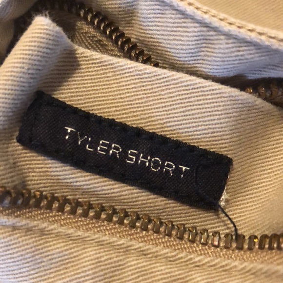 Men’s size 40 Polo by Ralph Lauren “Tyler” shorts - Picture 3 of 8